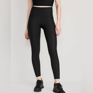 NWT! Black High-Waisted PowerSoft 7/8-Length Side-Pocket Legging - Medium Tall💛